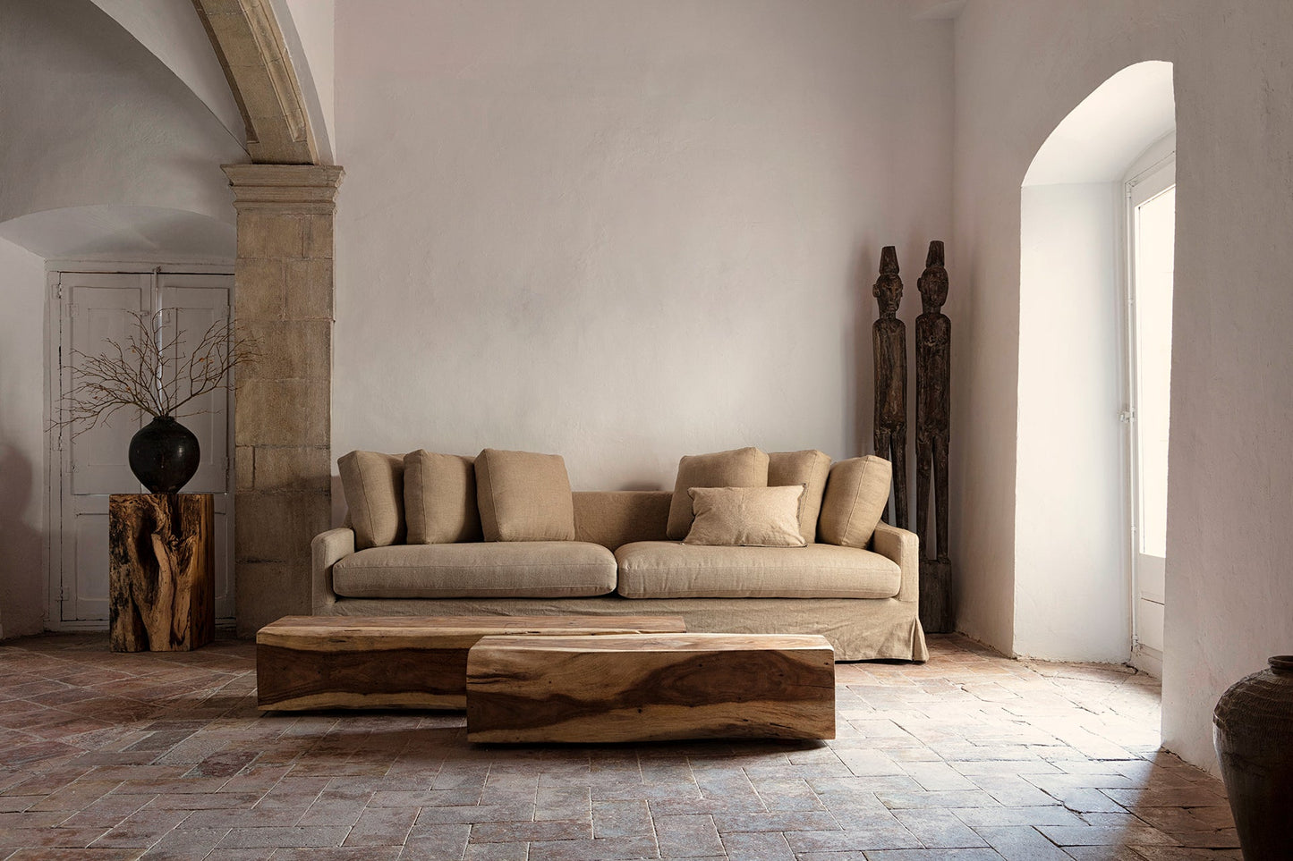 Sculpture (Set Of 2) in Natural Colour