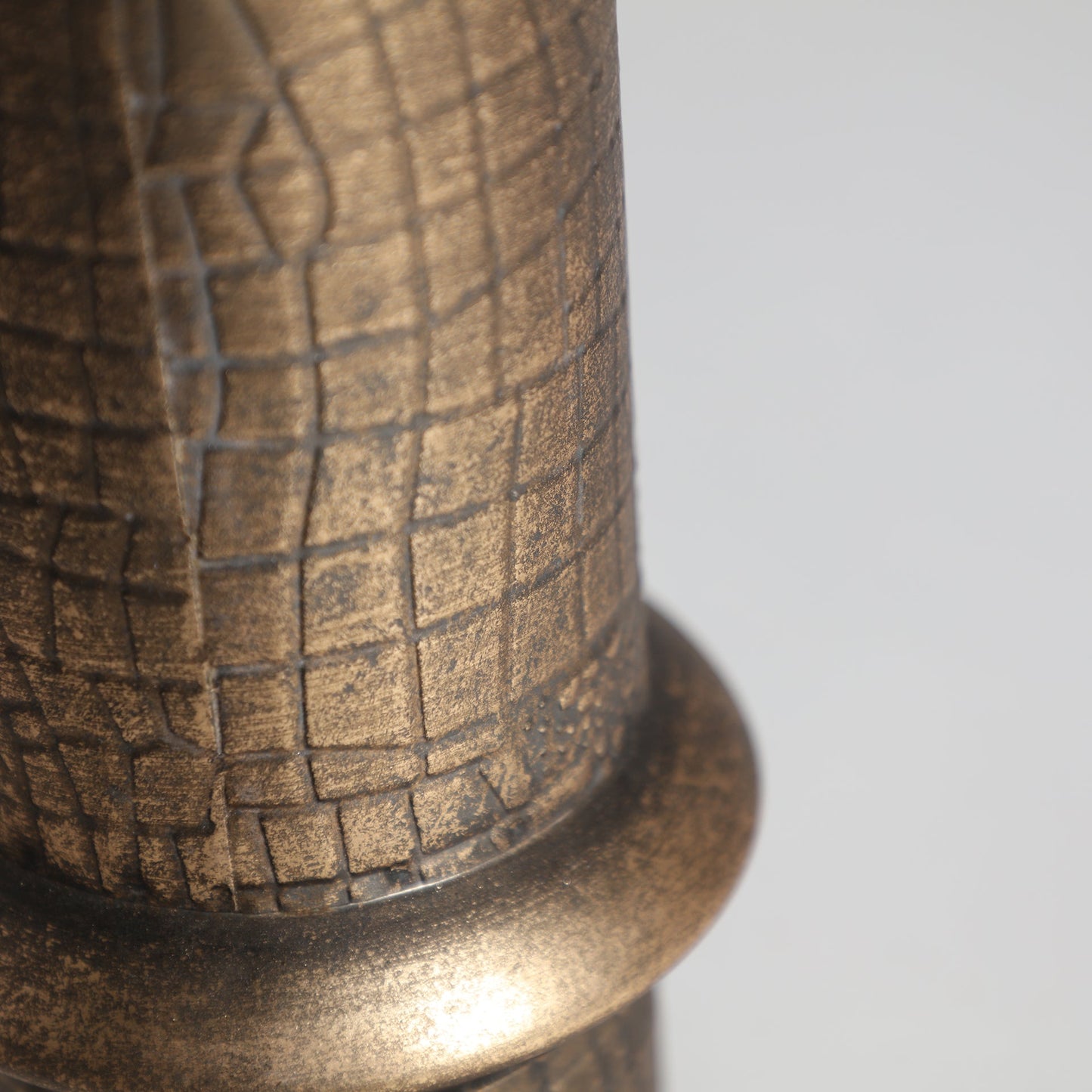 Vesc Vase in Gold Colour