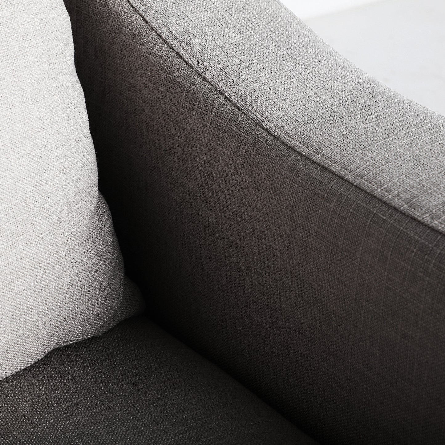 Dangu Sofa in Grey Colour