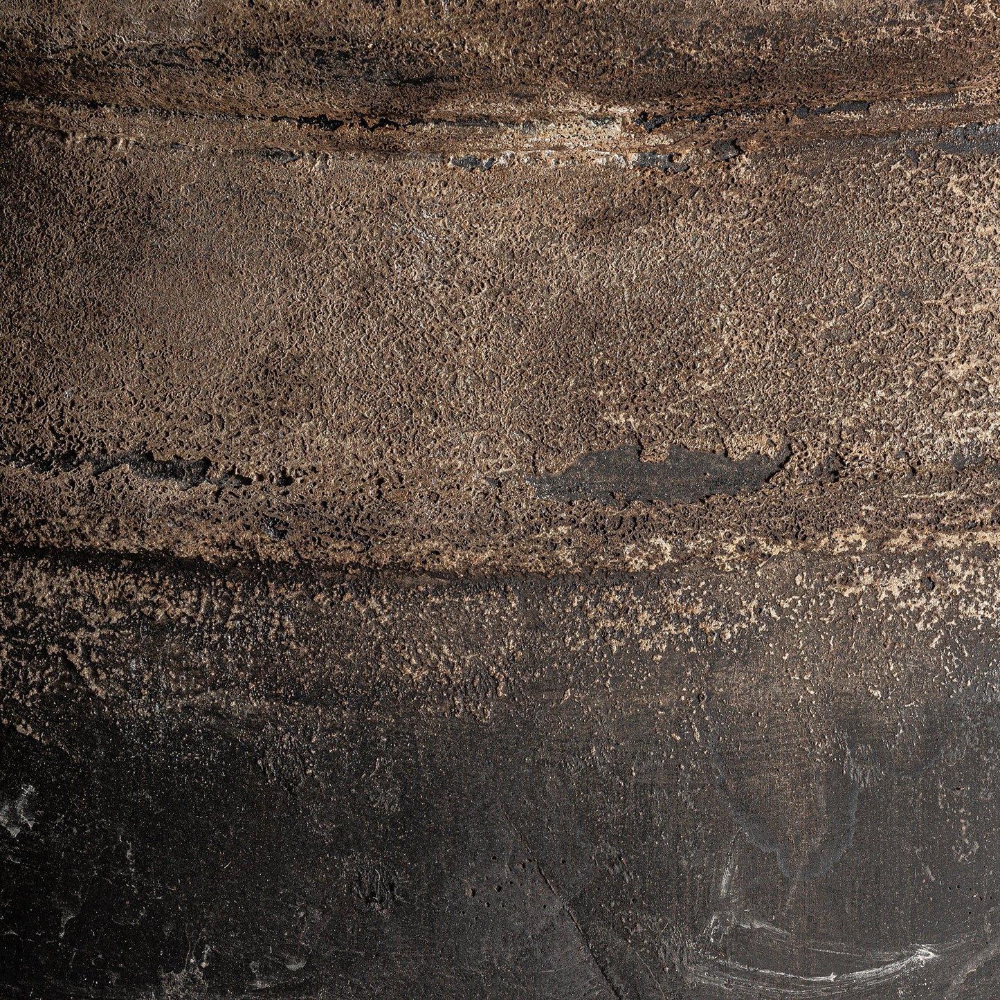 Gileyie Vase - Dark Shades