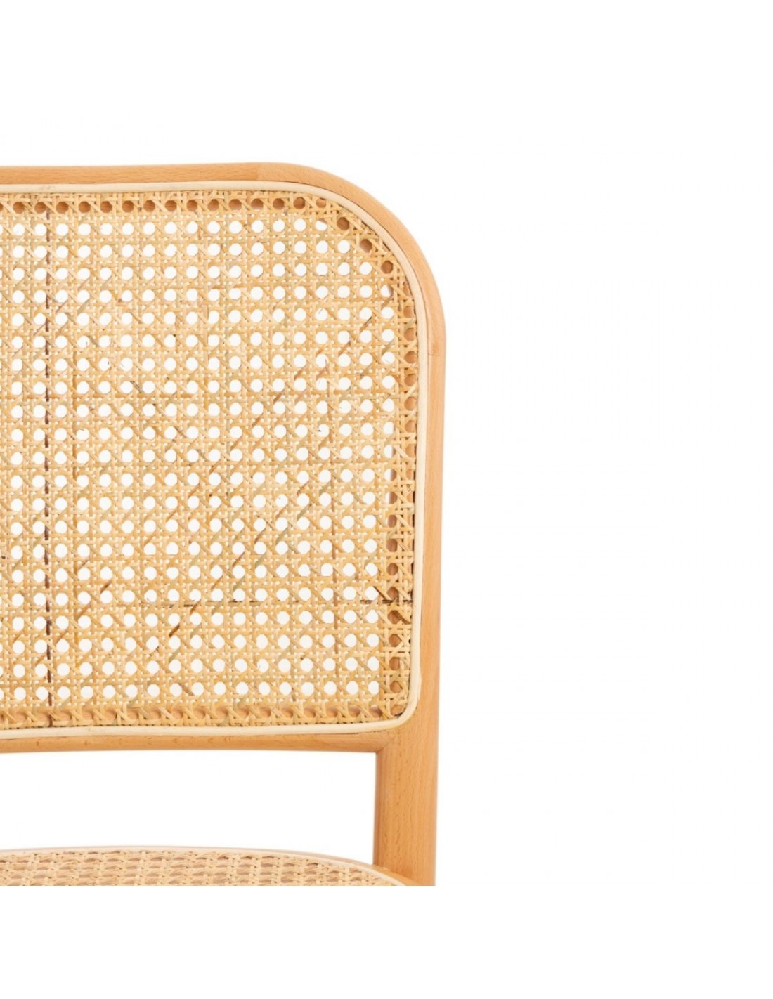 Silla de madera y asiento de ratán natural