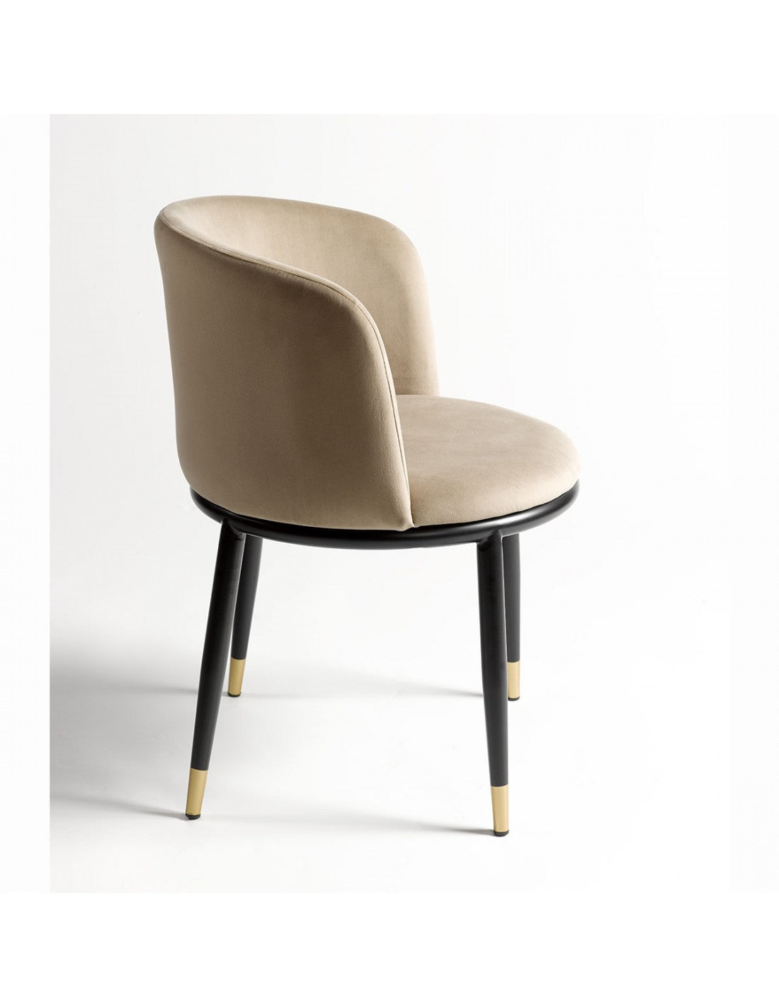 Beige velvet chair with round seat