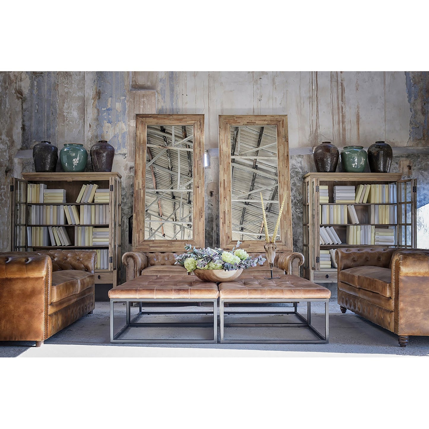 Busto Cabra en Color Natural/Oro