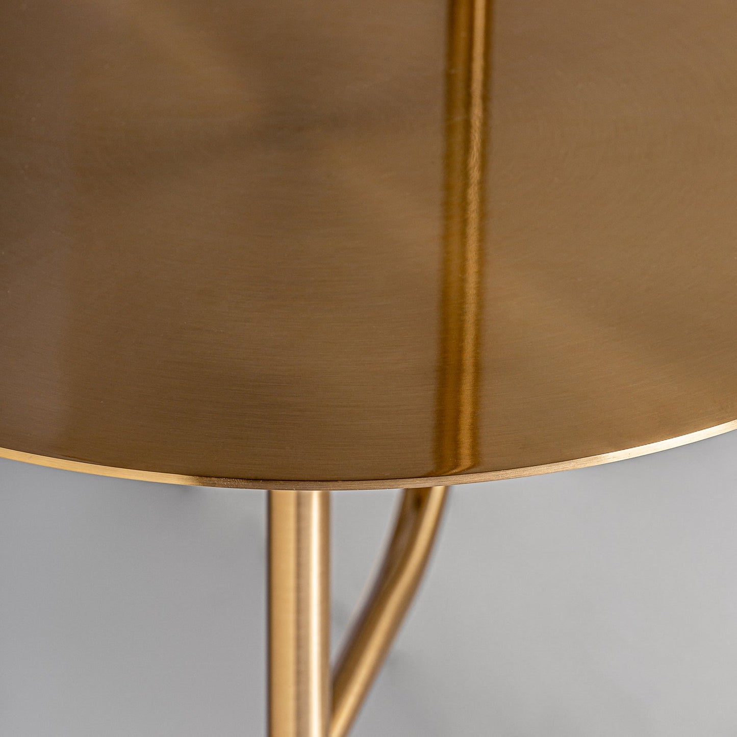 Floor Lamp in White/Gold Colour