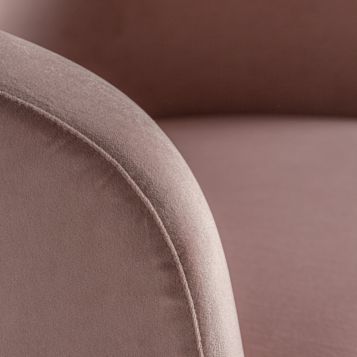 Bougue Rotative Armchair in Pale Pink Colour