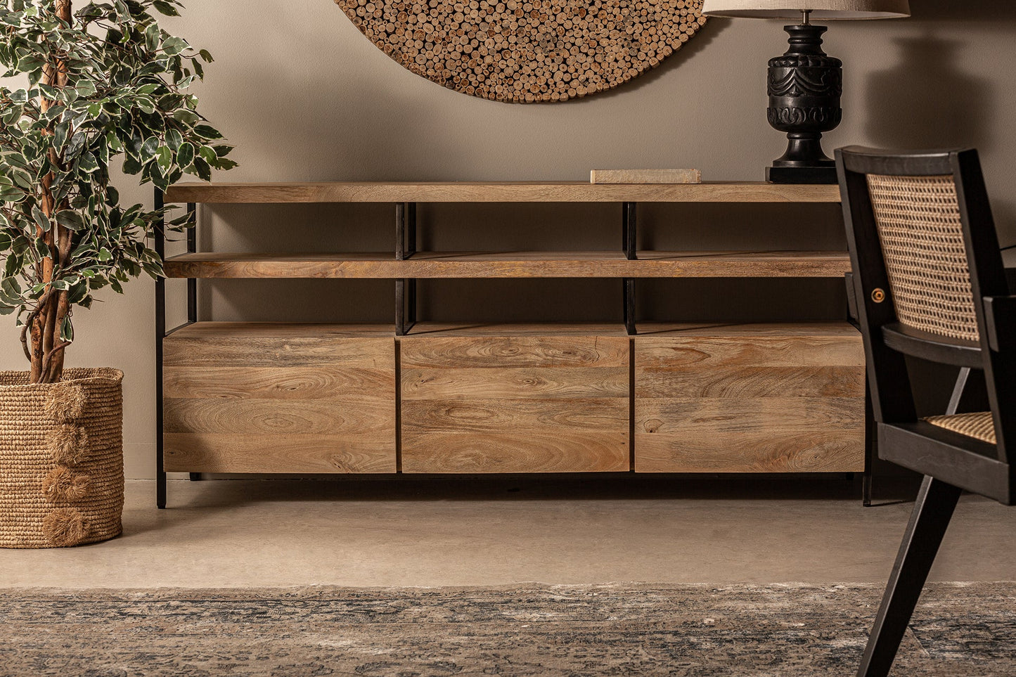 Celle Sideboard in Black/Natural Colour