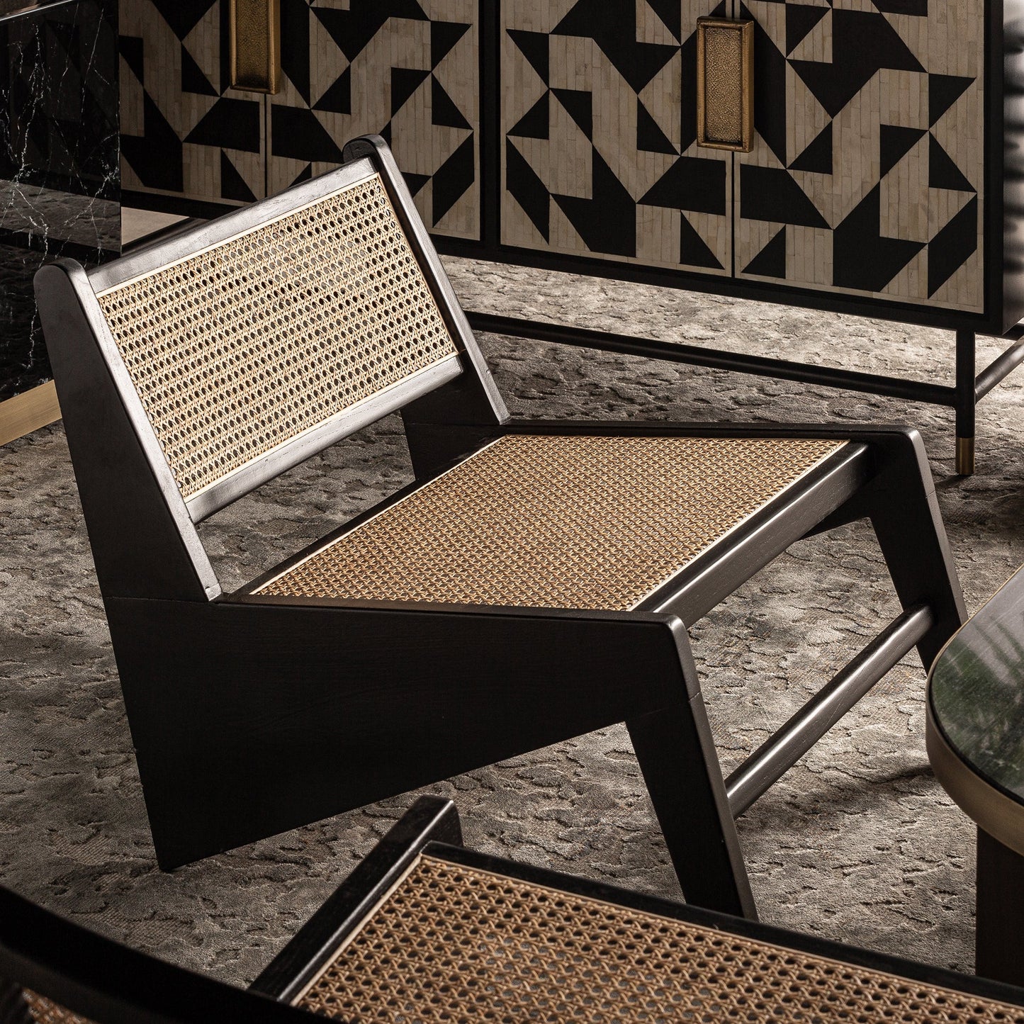 Sillón Seon en Color Negro/Natural