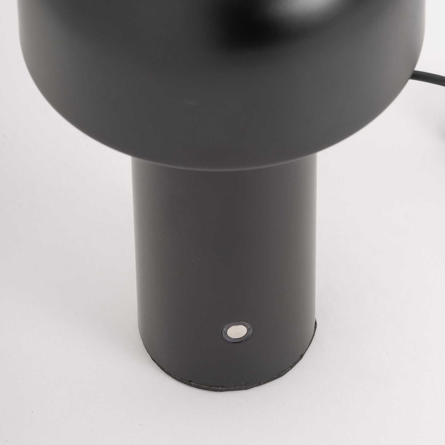 Malik Table Lamp in Black Colour