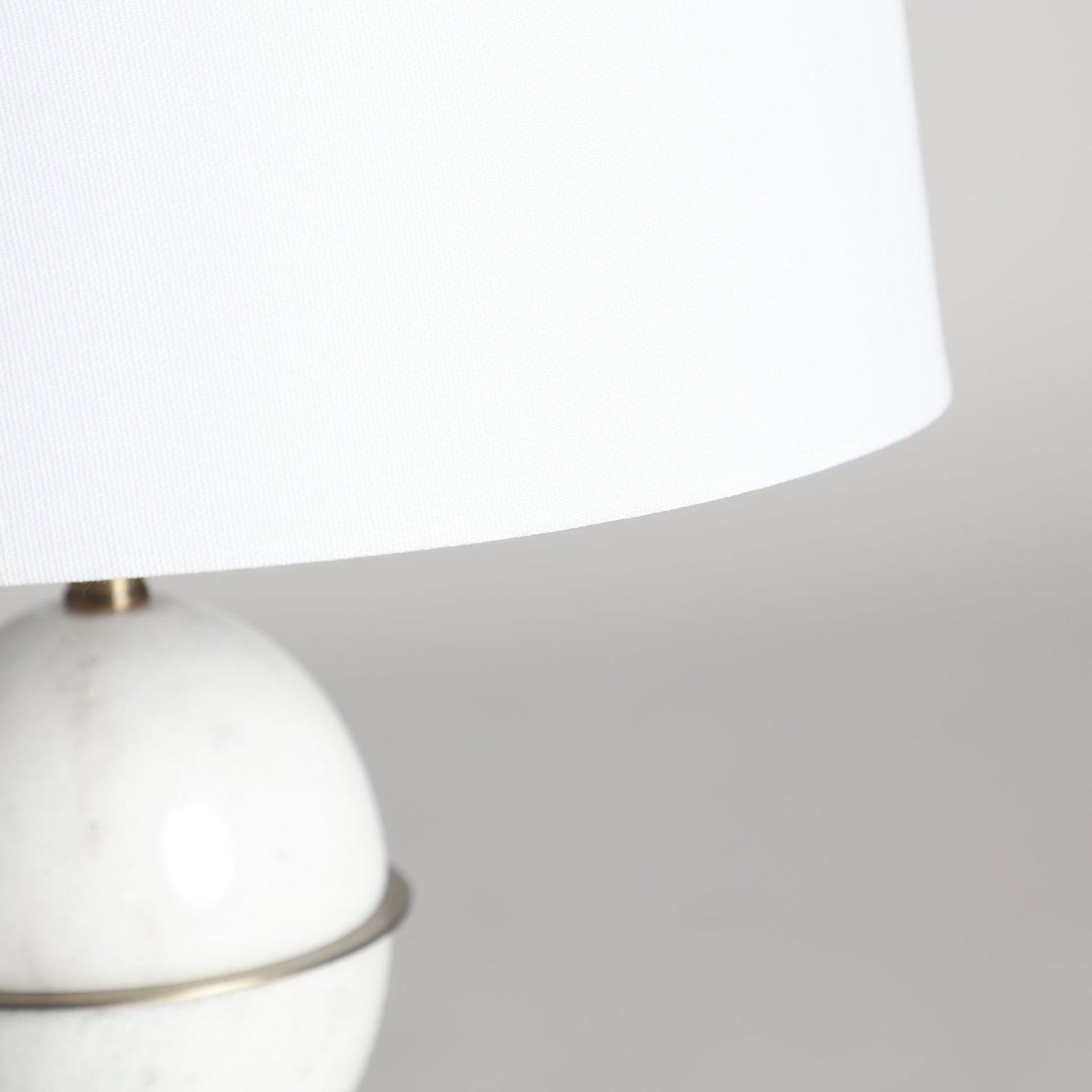 Iraide Table Lamp in White/Gold Colour