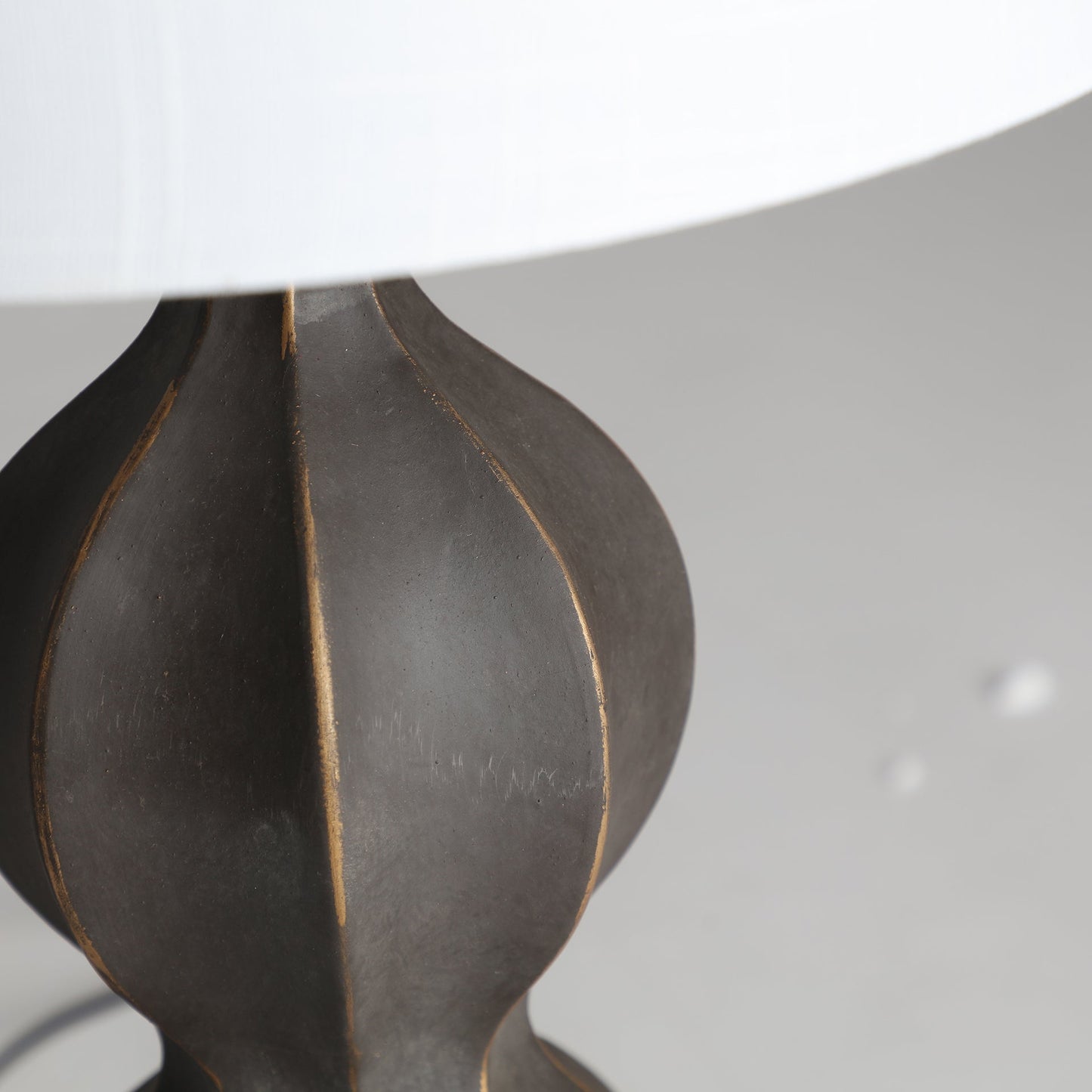 Mara Table Lamp in Black/Gold Colour