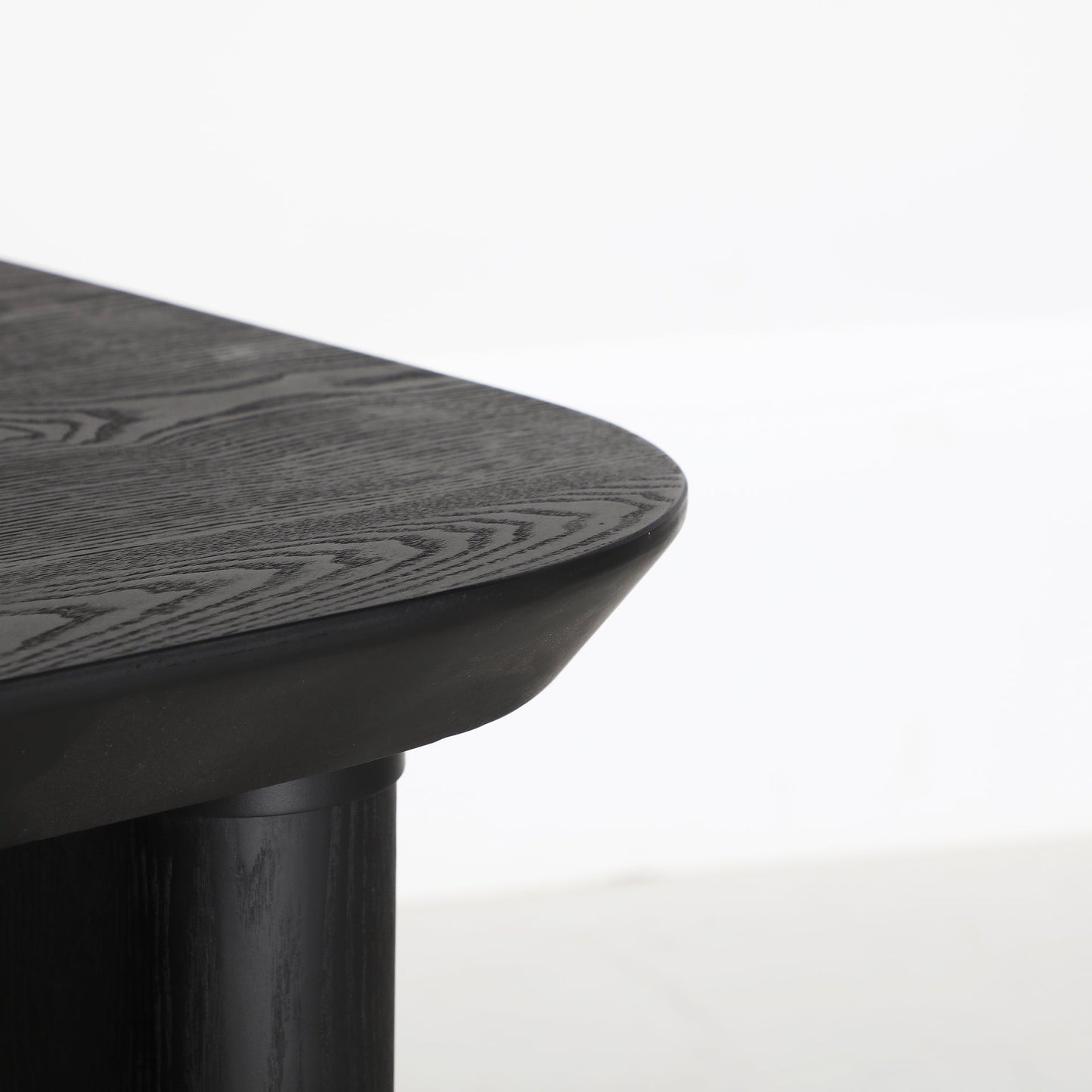 Rognes Side Table in Black Colour