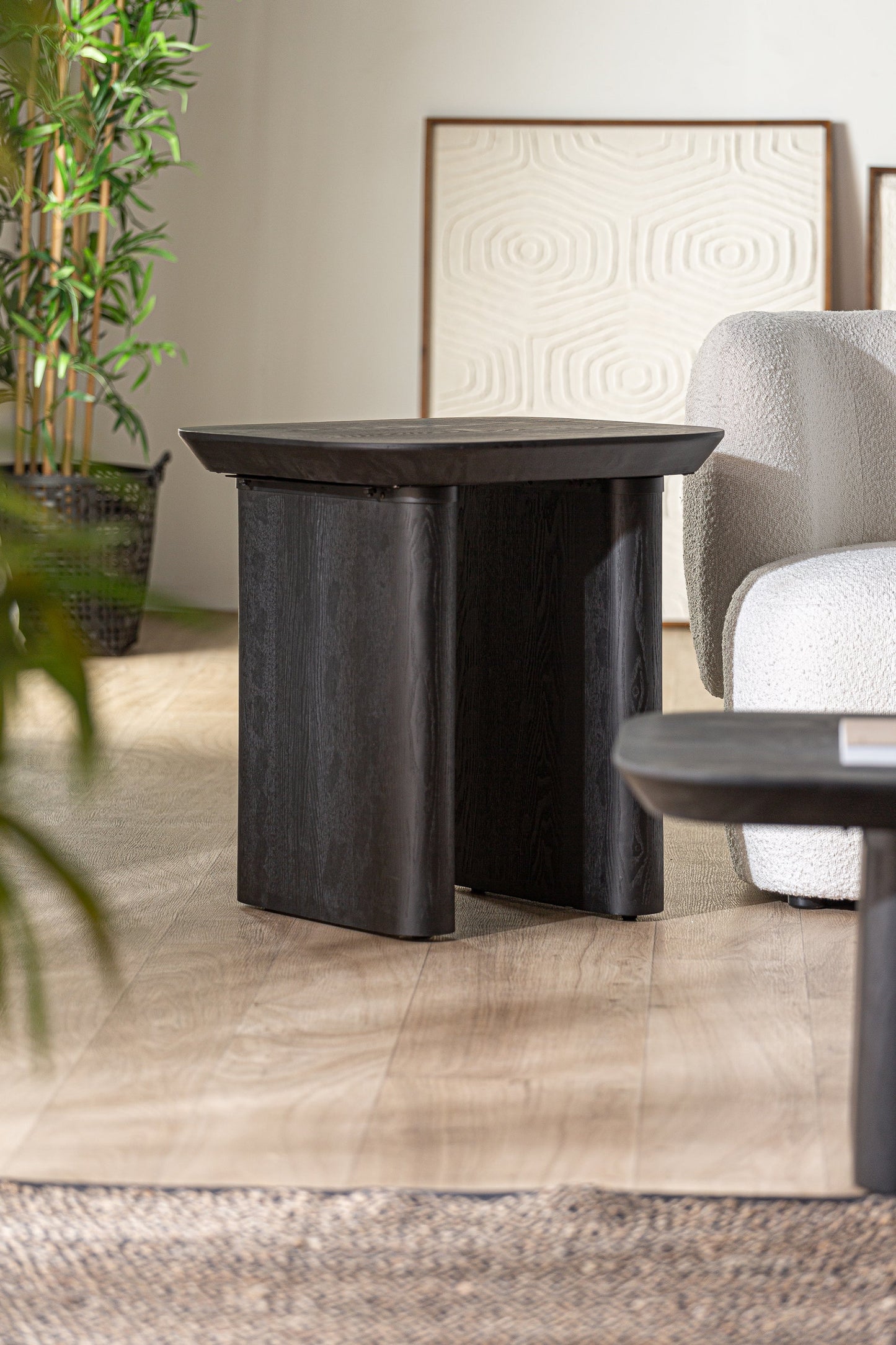 Rognes Side Table in Black Colour