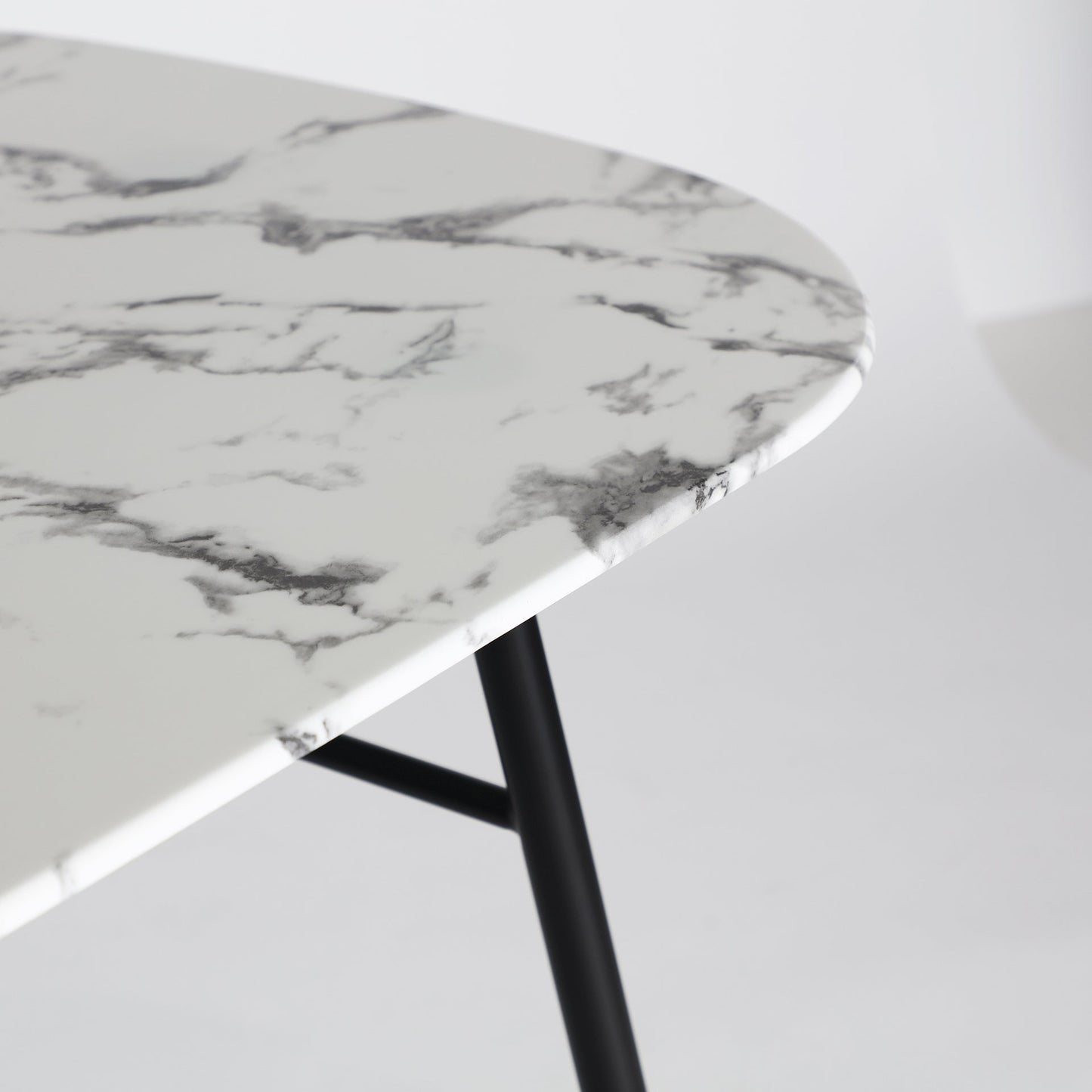 Graz Dining Table in White/Black Colour