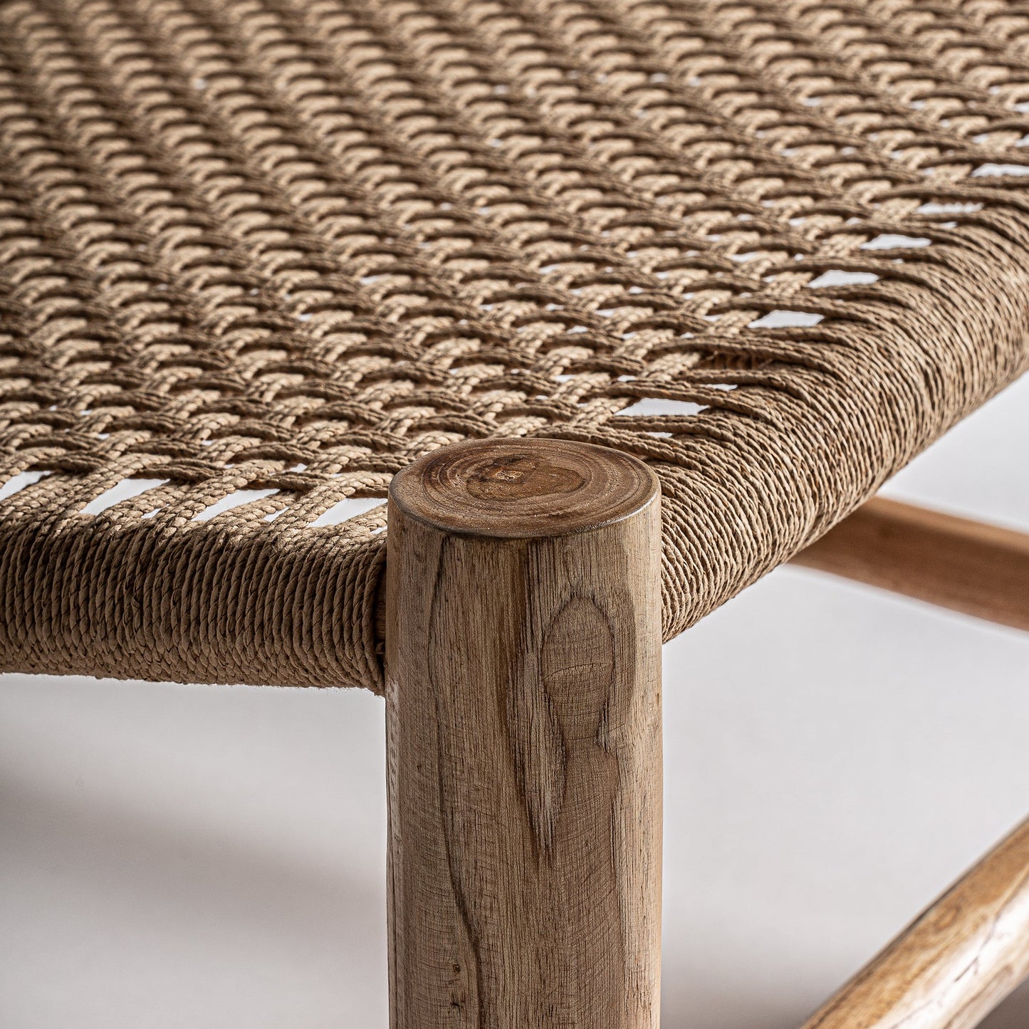 Sillón Mouzaki en Color Marrón