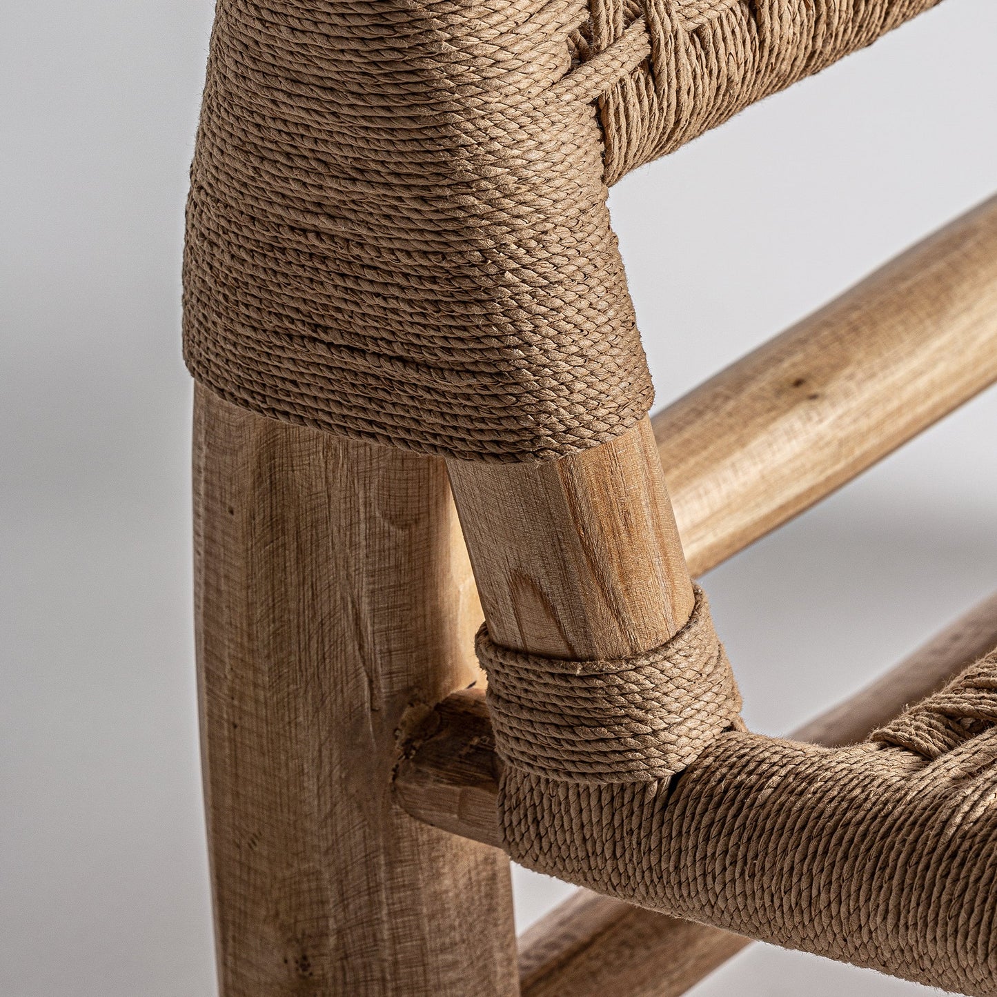 Sillón Mouzaki en Color Marrón