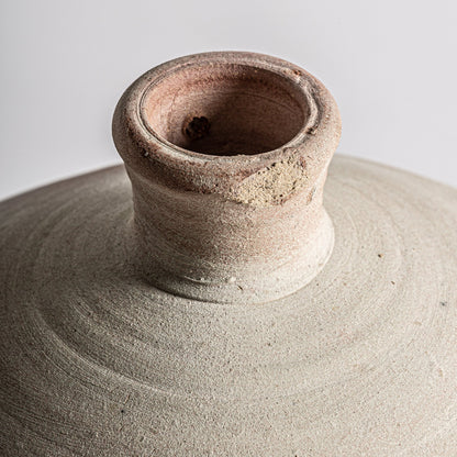 Kansara Amphora Vase in Cream Colour