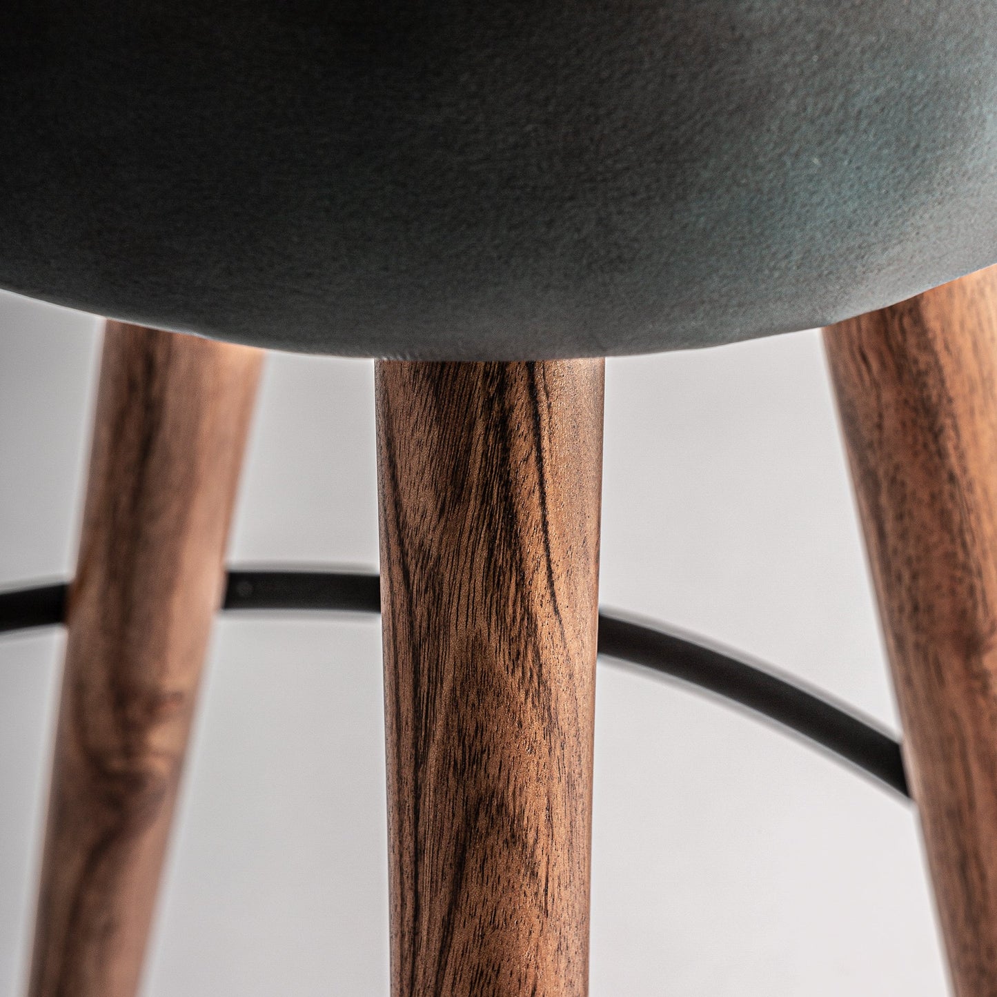 Idre Stool in Black/Natural Colour