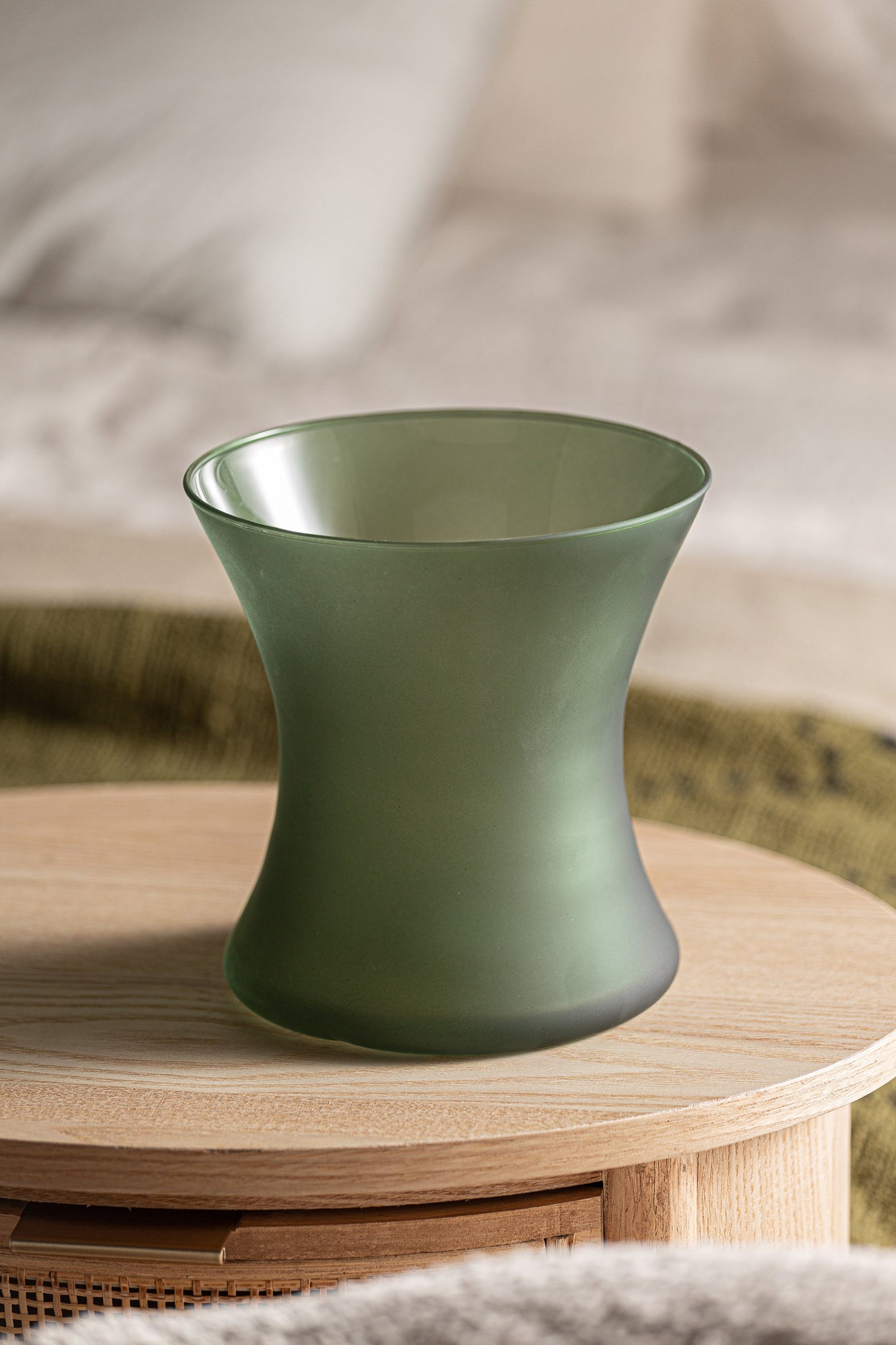 Elisea Vase in Green Colour