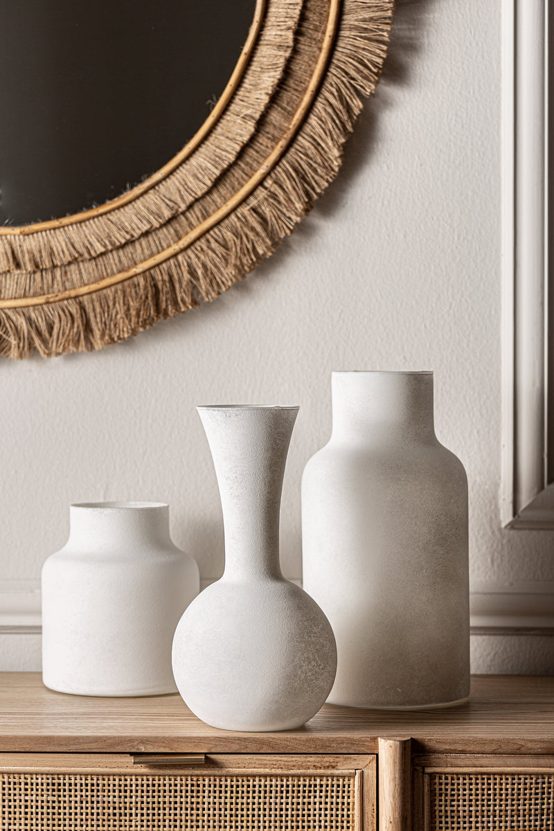 Nagore Vase in White Colour