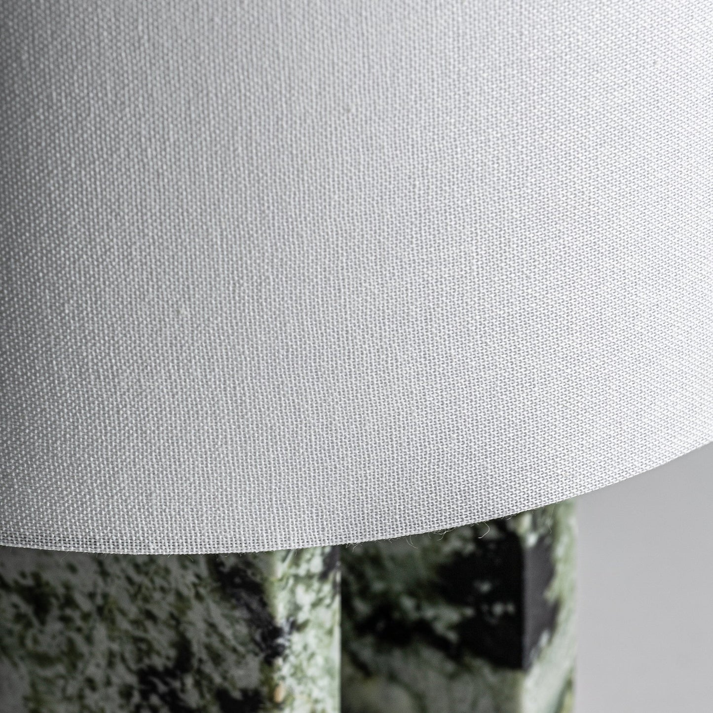 Table Lamp in Green/White Colour