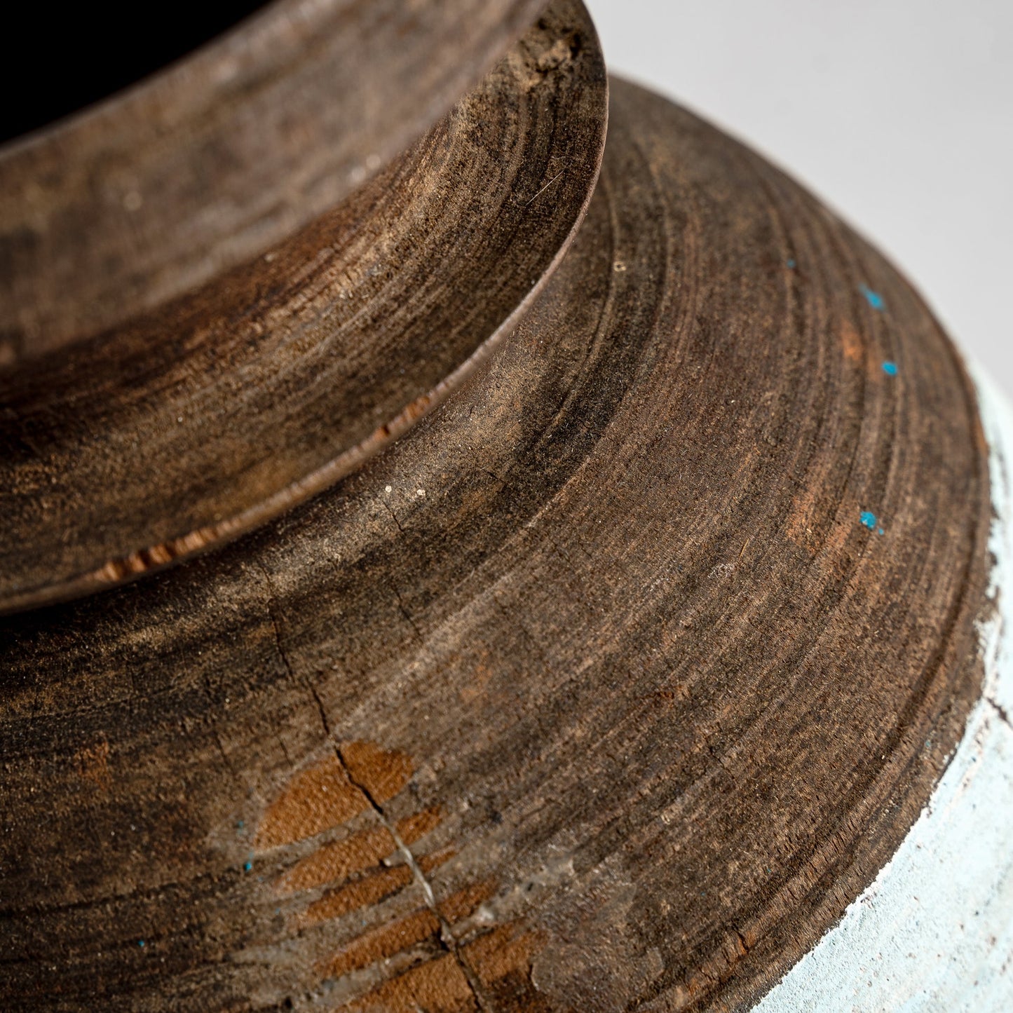 Jarrón Kalid en Color Tonos En Marrón