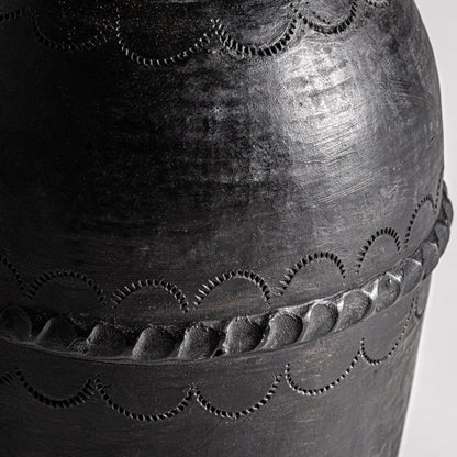 Vase in Black Colour