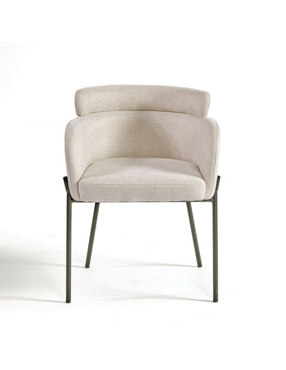 Sillón tapizado arena y metal negro