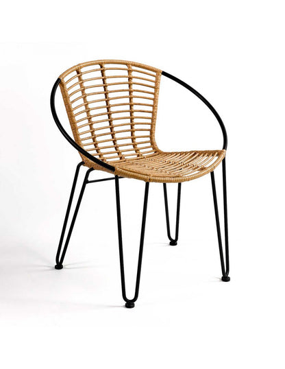 Synthetic rattan and black metal stackable chair