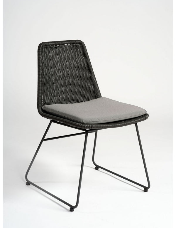 Gray synthetic rattan chair with gray leg with cushion