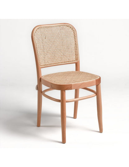 Silla de madera y asiento de ratán natural