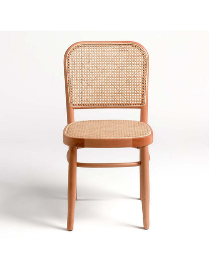 Silla de madera y asiento de ratán natural