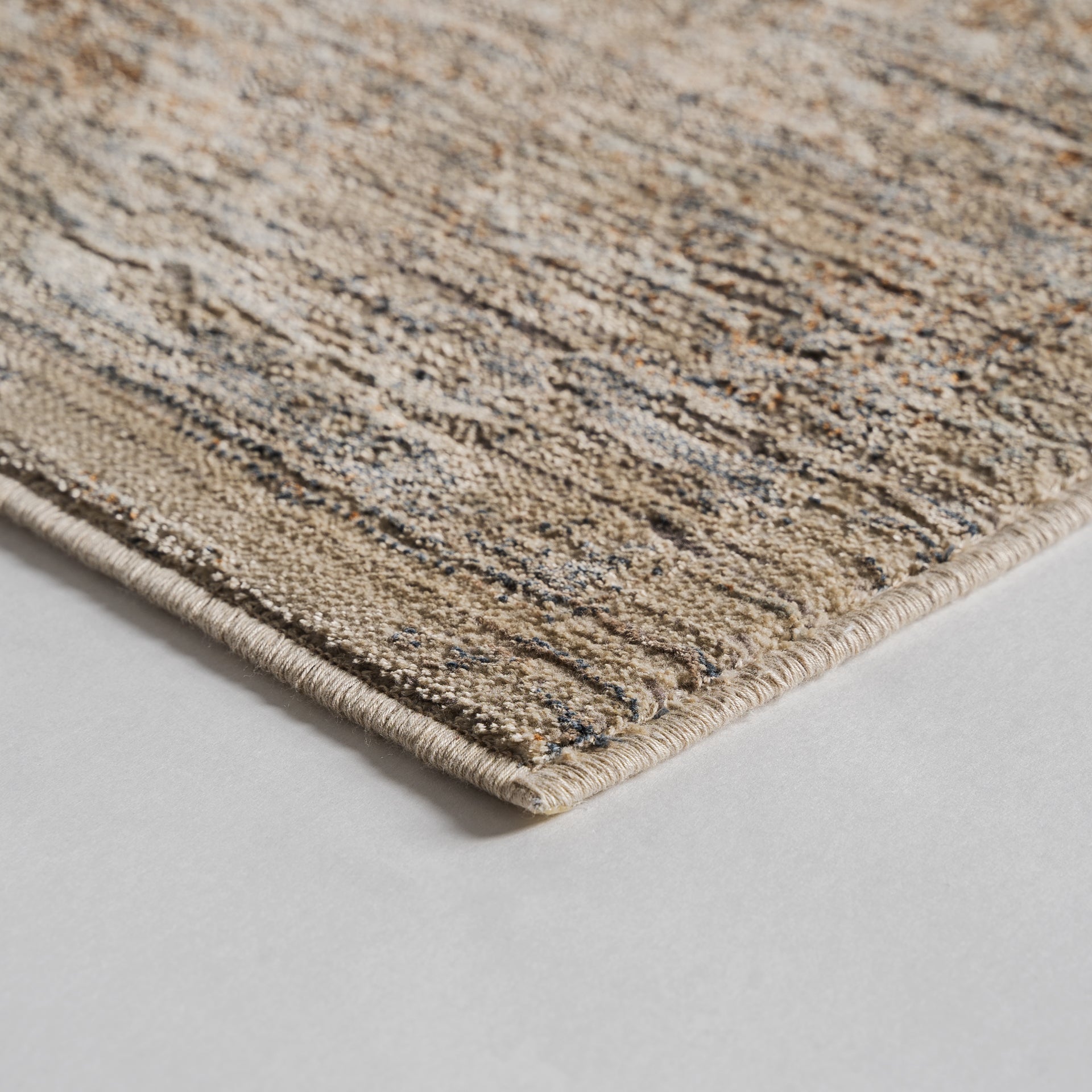 FN=VI36385_36385-02.jpg;SHA256=de416b01219025367c44e9ee61543e70f0f2376715bba3e375de76890729008e