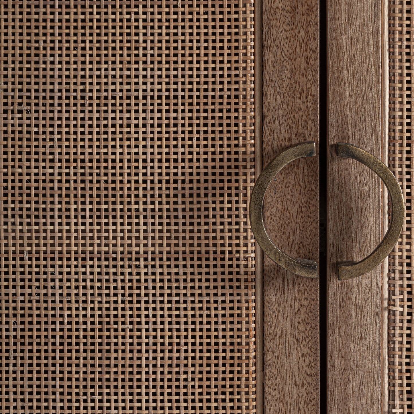 FN=VI37100_37100-03.jpg;SHA256=0fda5c65d6221180a720878df92f716f5448541aea215634785cfaee868cc57e