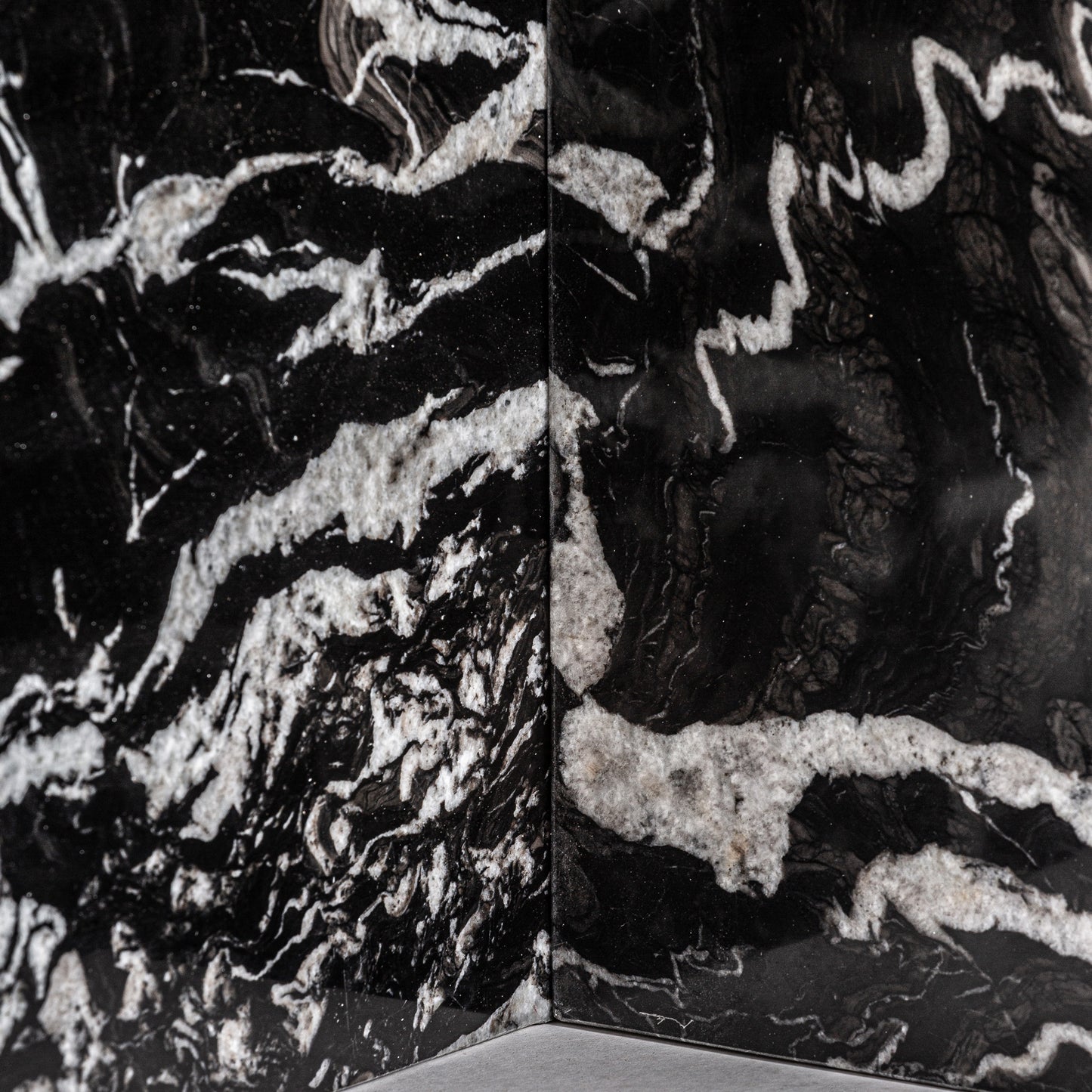 FN=VI37379_37379-05.jpg;SHA256=adb8e0b7884cc47714492d39b198189ae8039ba1b1e43a47ee295251600edae2