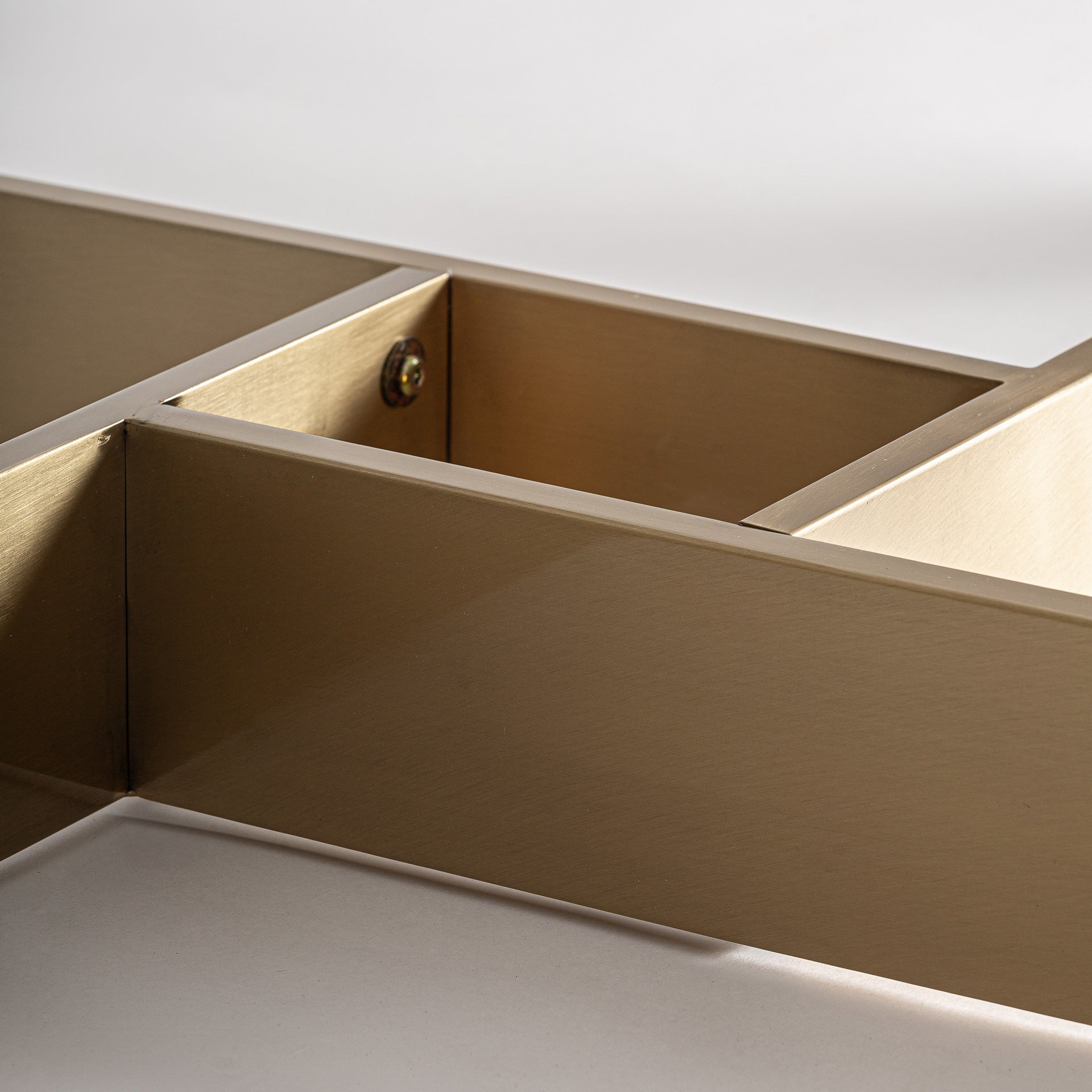 FN=VI37498_37498-05.jpg;SHA256=d9daf9674598bcd81034c11900ddf61ad191929492fe5c4b6545864f145a48c1