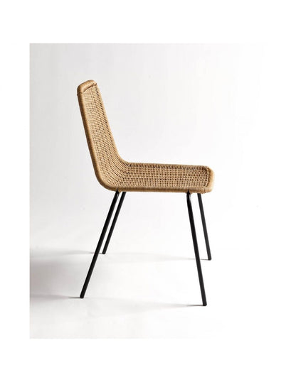 Silla de ratán sintético y pata negra apilable