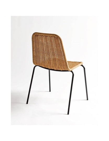 Silla de ratán sintético y pata negra apilable