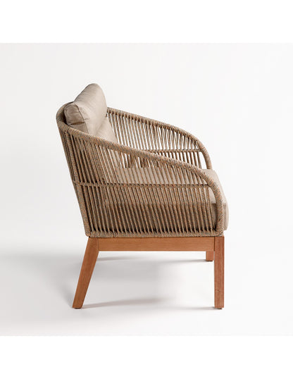 Sillón de madera y cuerda