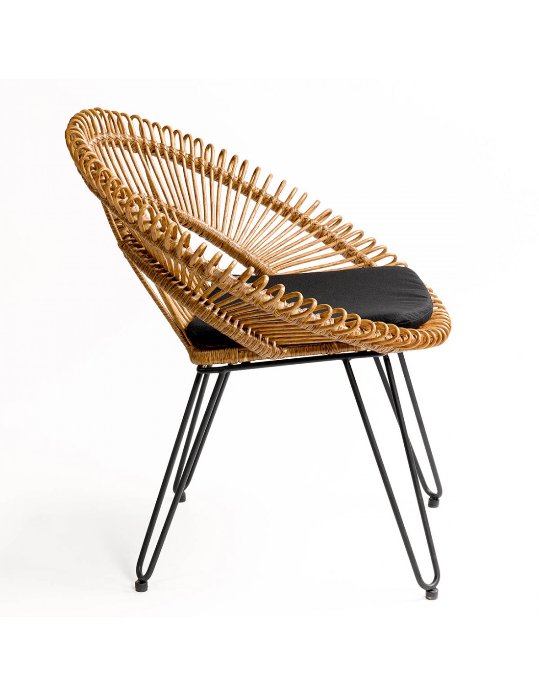 Round synthetic rattan and black metal armchair