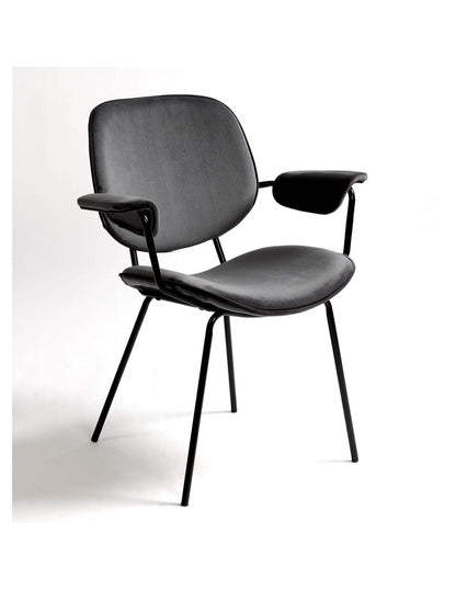 Sillón tapizado gris y metal negro