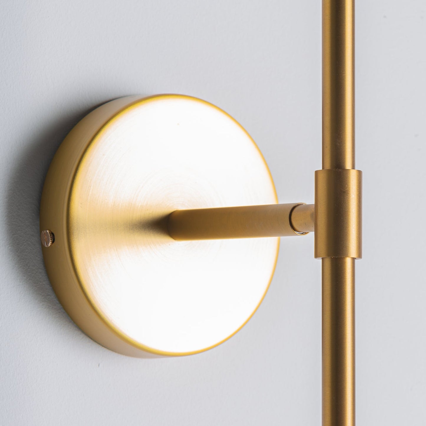 Lámpara De Pared en Color Oro - Lámparas y Apliques de pared - Granada Maison