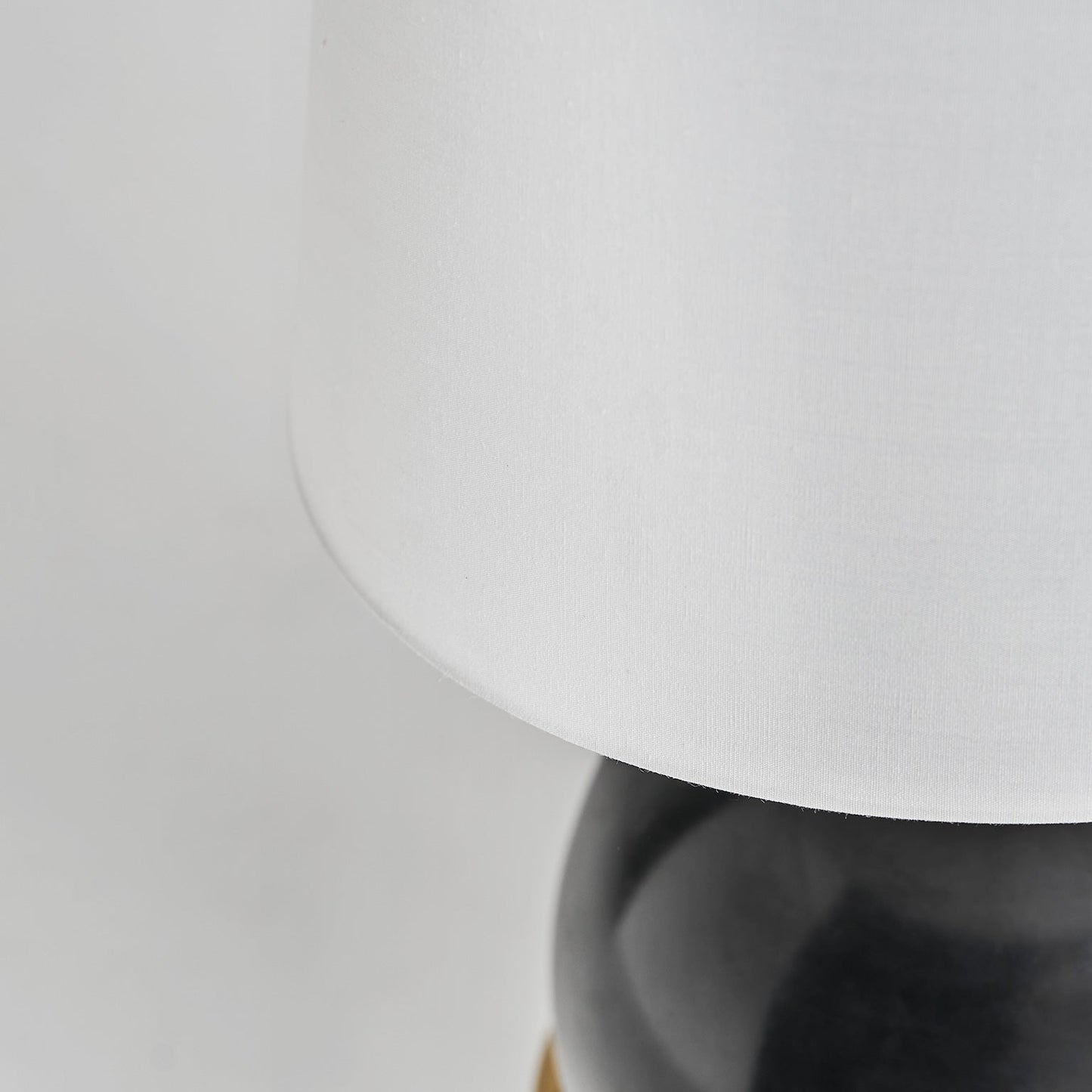 Table Lamp in Black/Gold Colour