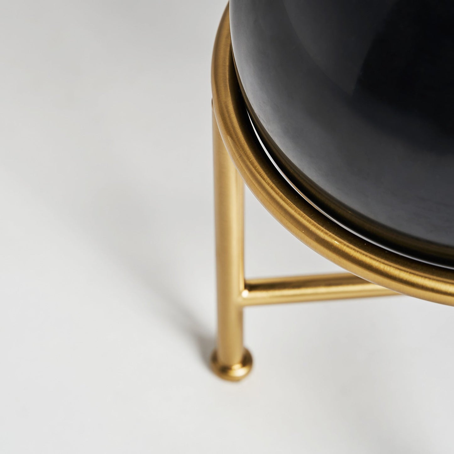 Table Lamp in Black/Gold Colour