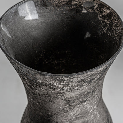 Blaj Vase in Black Colour