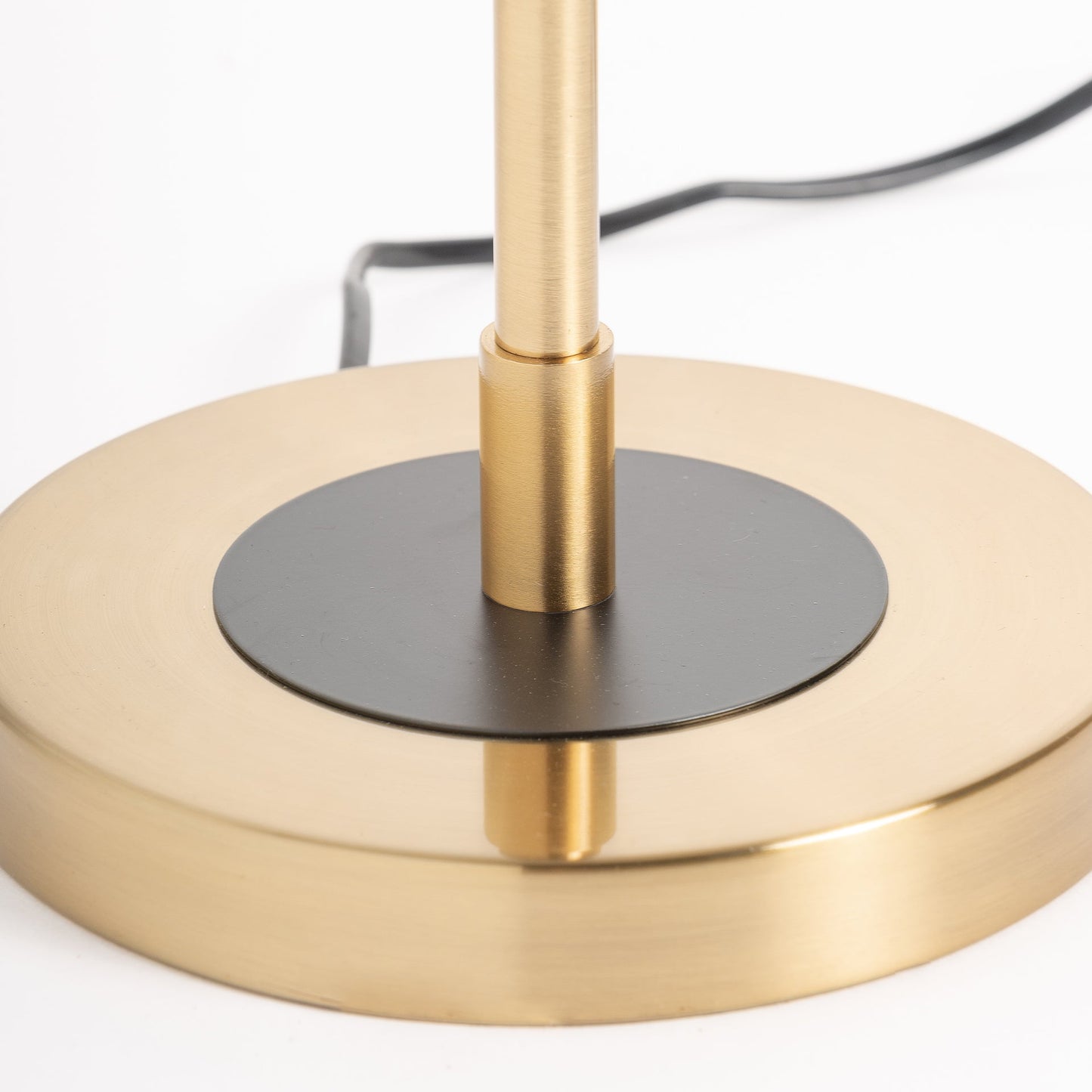 Maoz Table Lamp in Black/Gold Colour