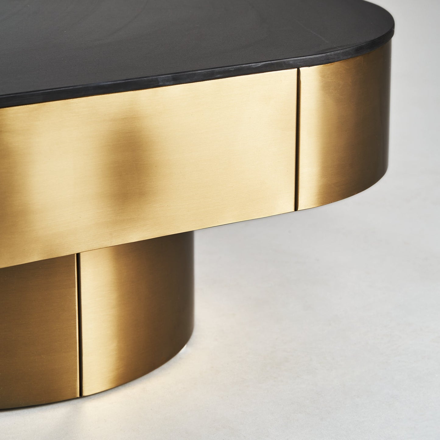 Davik Coffee Table in Black/Gold Colour